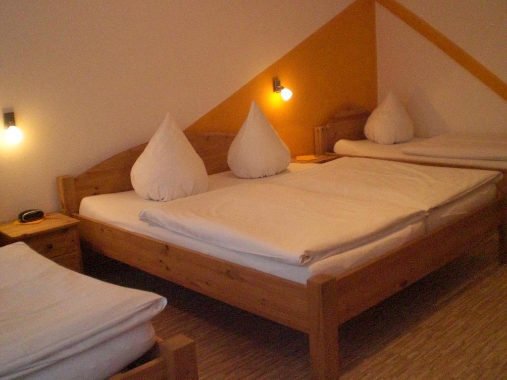 Gasthof Froehlich Langenbruck Phòng bức ảnh